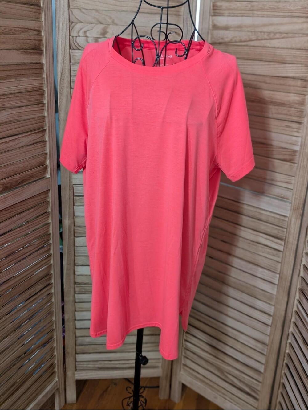 Tek Gear Solid Bright Pink Crew Neck Short Sleeve Athletic T-Shirt Size XL